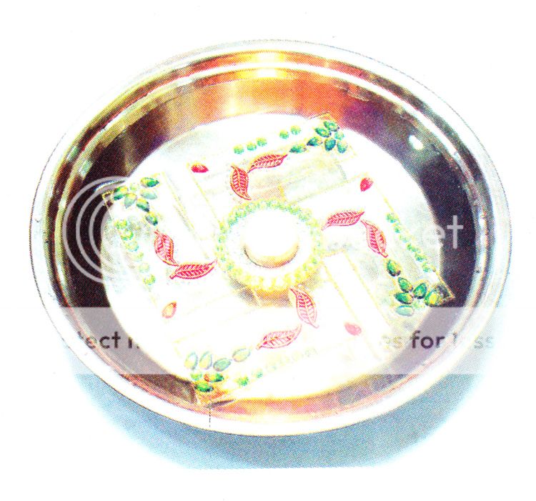  photo floating_rangoli_11_zps180b56b1.jpg