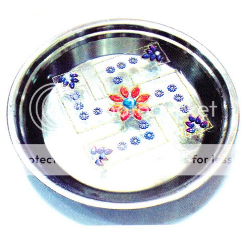  photo floating_rangoli_12_zpsb4148dfb.jpg