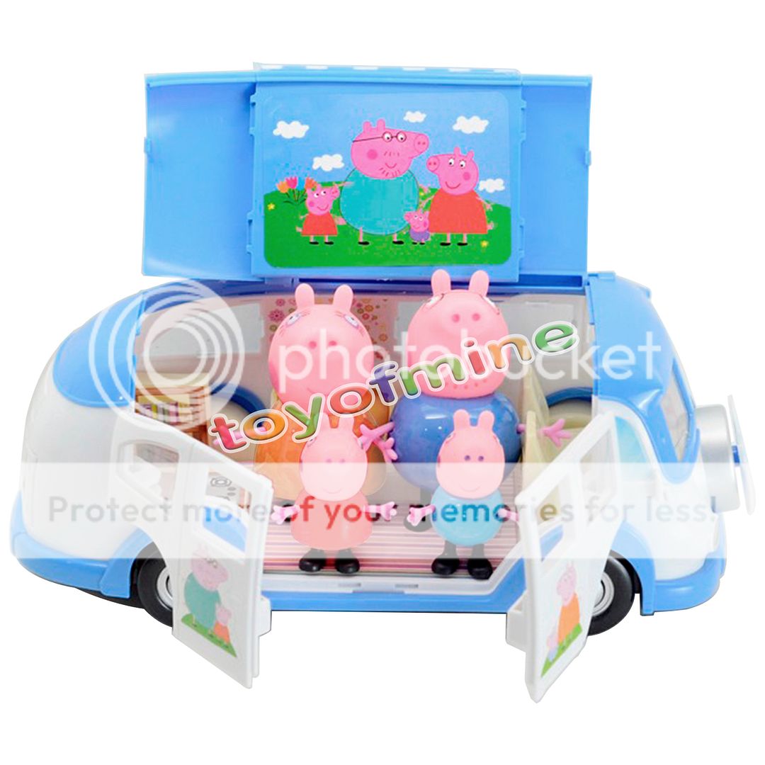 Peppa Pig blue car with 4 Figures Peppa Pig Family Picnic Toys