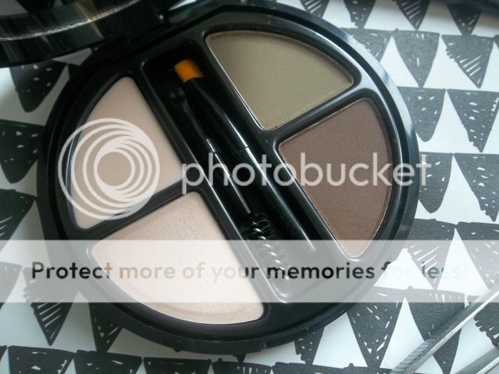 Soap & Glory Archery D-I-Y Brow Bar