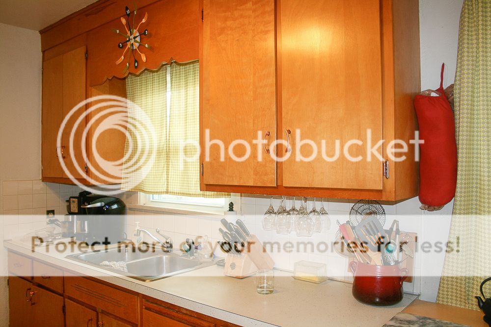 photo Kitchen1_zps26895b28.jpg