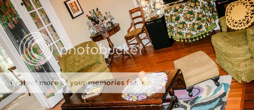 photo LivingRoom1_zpsfb27dc42.jpg
